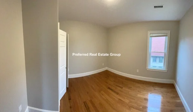 4 bed, 1 bath apartment for rent at 15 Dix St Unit 2, Dorchester — photo 9 of 14