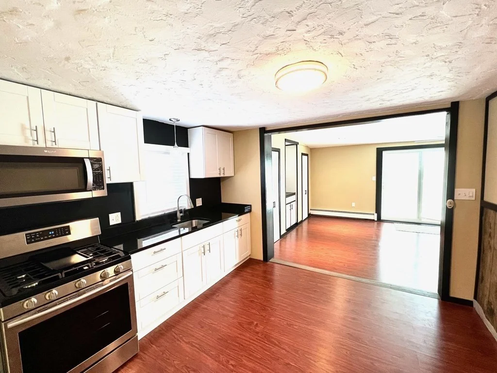 1 bed, 1 bath apartment for rent at 15 Dolphin Ave Unit 2, Winthrop — photo 3 of 13