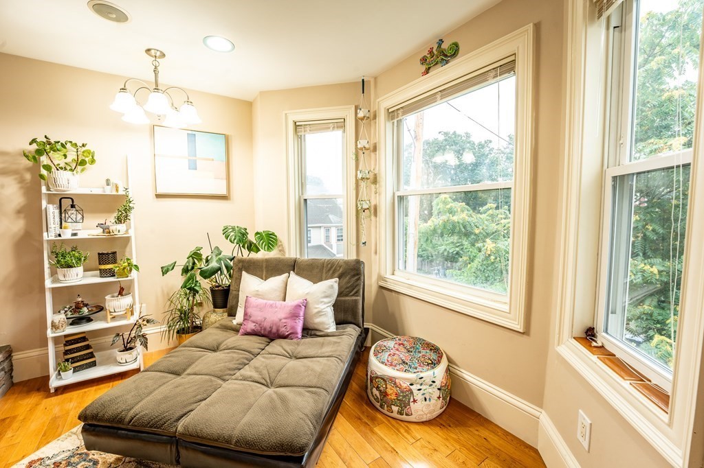 3 bed, 2 bath apartment for rent at 15 Downer Ct Unit 0, Dorchester — photo 8 of 20
