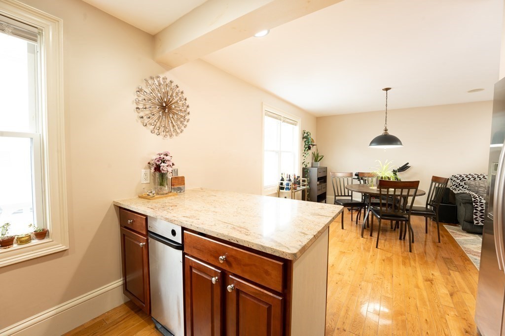 3 bed, 2 bath apartment for rent at 15 Downer Ct Unit 0, Dorchester — photo 5 of 20