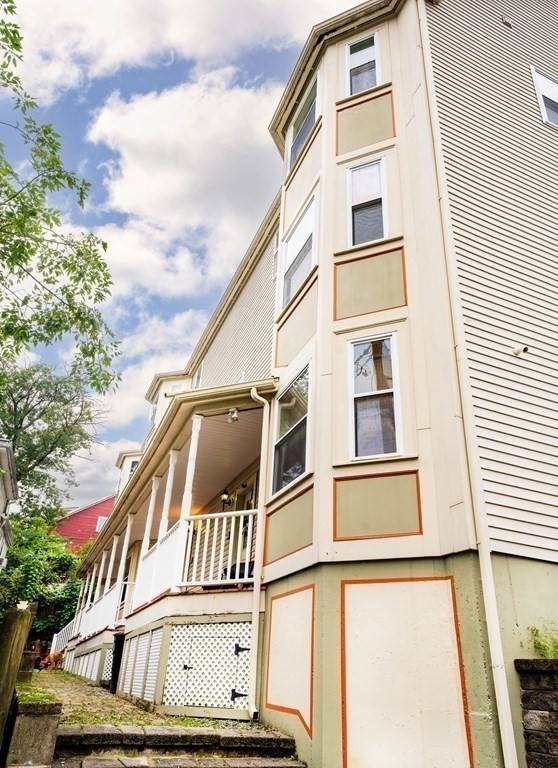 3 bed, 2 bath apartment for rent at 15 Downer Ct Unit 0, Dorchester — photo 19 of 20