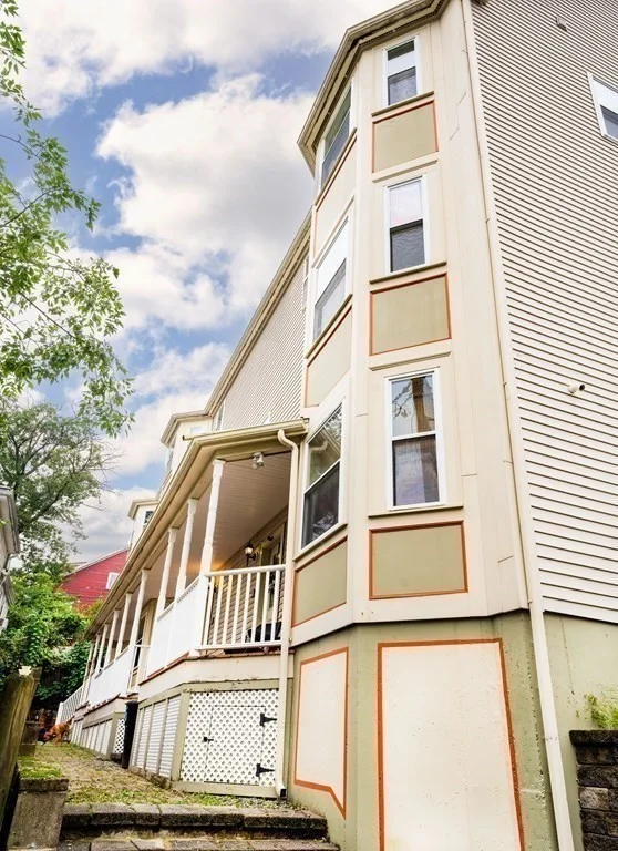 3 bed, 2 bath apartment for rent at 15 Downer Ct Unit 15, Dorchester — photo 20 of 20
