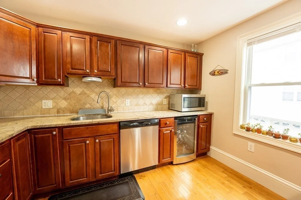 3 bed, 2 bath apartment for rent at 15 Downer Ct Unit 15, Dorchester — photo 5 of 20
