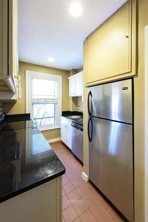 2 bed, 1 bath apartment for rent at 15 E Springfield St Unit 4, South End — photo 2 of 6