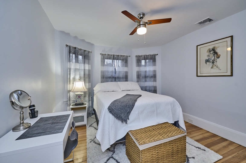 2 bed, 1 bath apartment for rent at 15 Eastern Unit B, Swampscott — photo 11 of 13