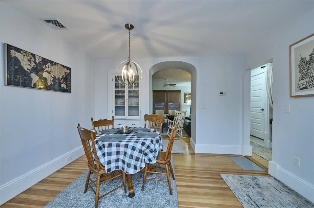 2 bed, 1 bath apartment for rent at 15 Eastern Unit B, Swampscott — photo 9 of 13