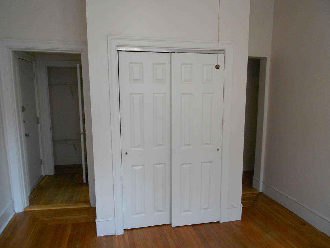Studio bed, 1 bath apartment for rent at 15 Edgerly Rd Unit 1, Fenway — photo 3 of 5