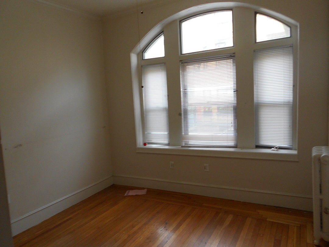 Studio bed, 1 bath apartment for rent at 15 Edgerly Rd Unit 1, Fenway — photo 2 of 5