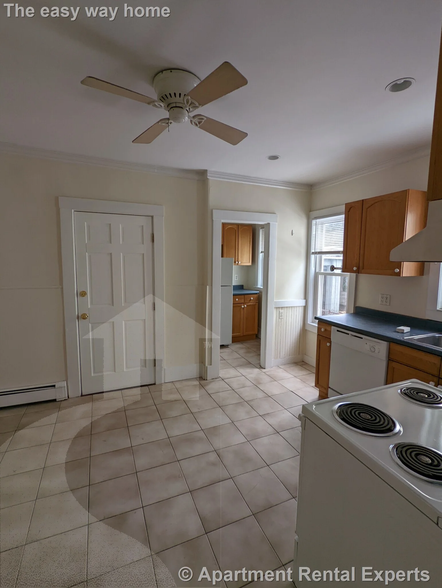 4 bed, 2 bath apartment for rent at 15 Egerton Rd Unit 1, East Arlington — photo 3 of 21