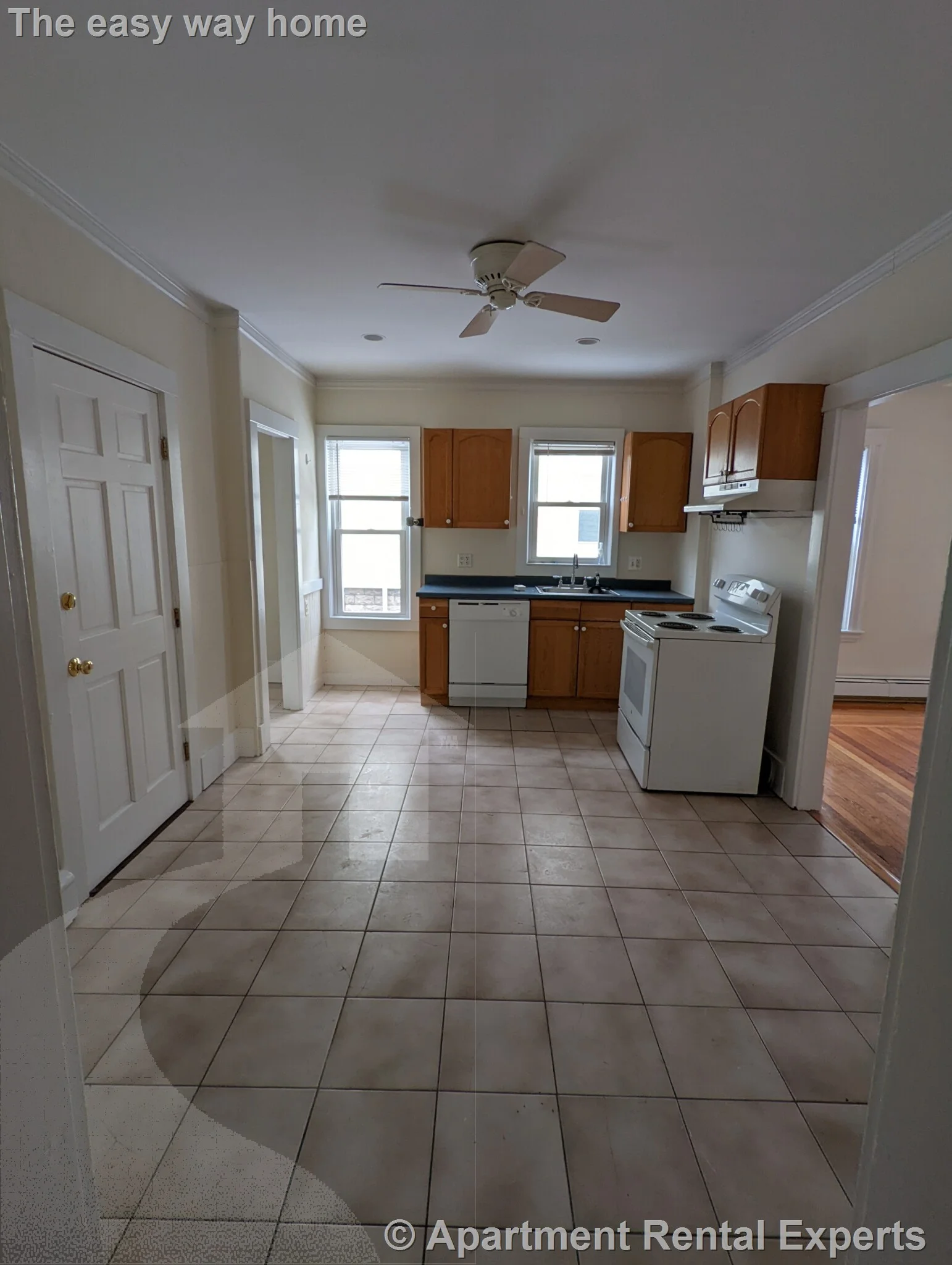 4 bed, 2 bath apartment for rent at 15 Egerton Rd Unit 1, East Arlington — photo 2 of 21