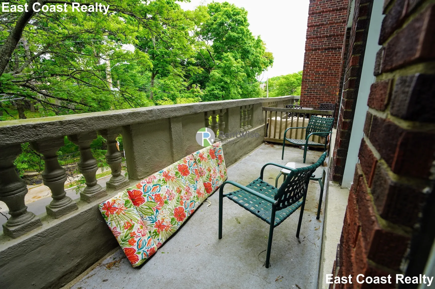 2 bed, 1 bath apartment for rent at 15 Egremont Rd Unit 5, Brighton — photo 2 of 14
