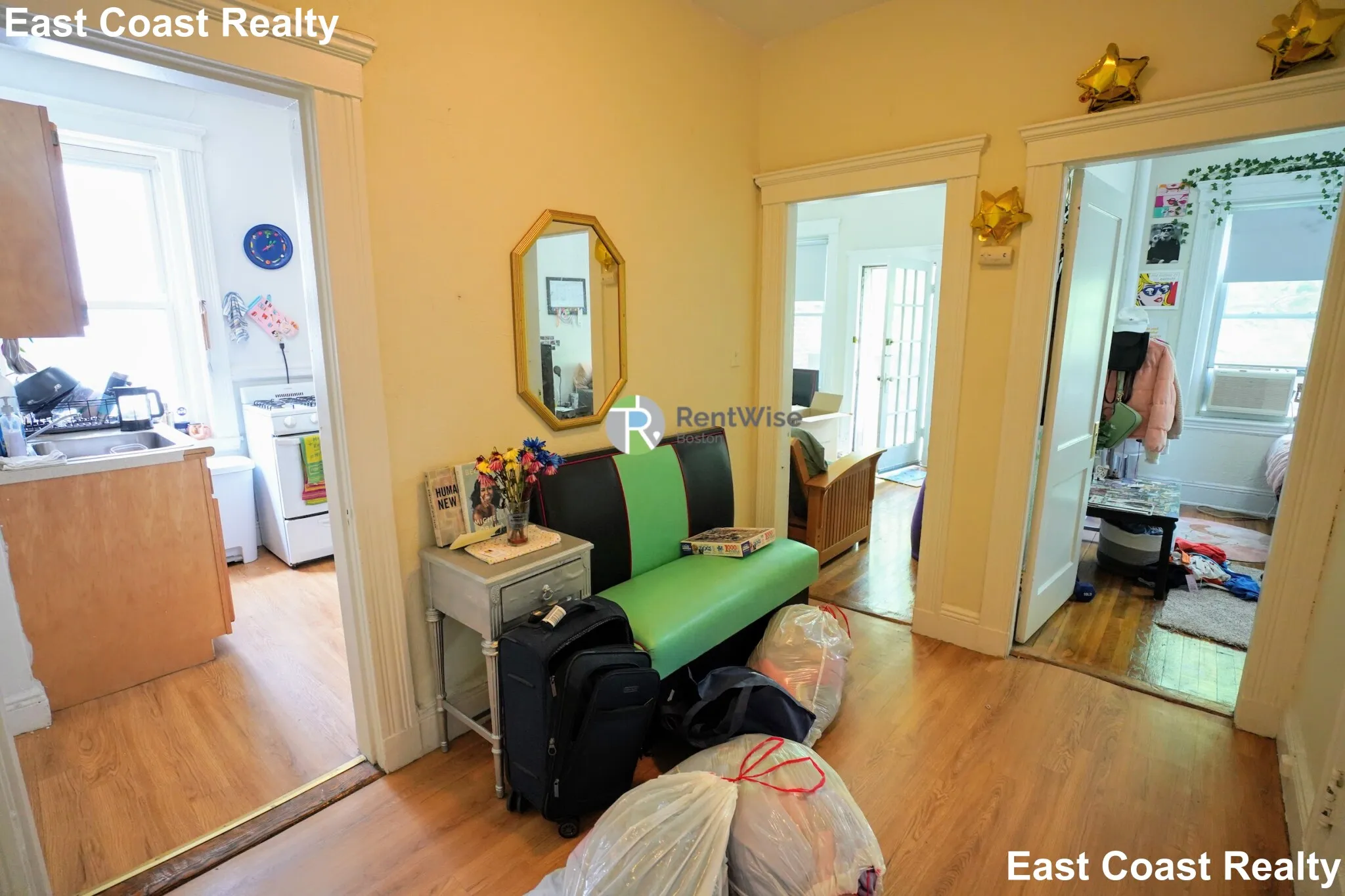 2 bed, 1 bath apartment for rent at 15 Egremont Rd Unit 5, Brighton — photo 3 of 14