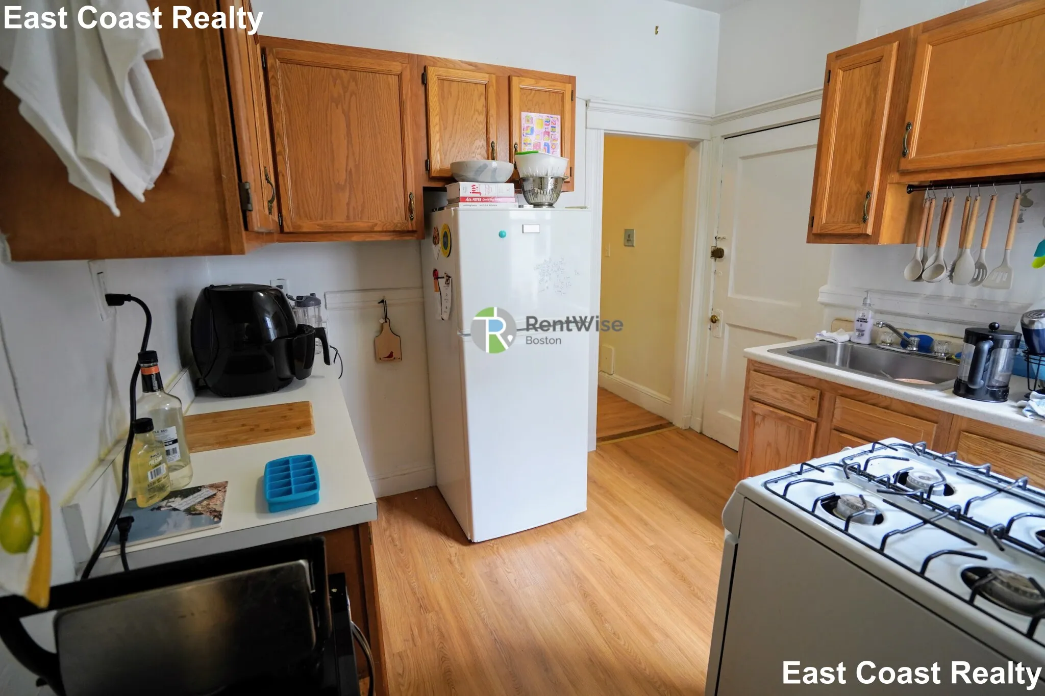 2 bed, 1 bath apartment for rent at 15 Egremont Rd Unit 5, Brighton — photo 7 of 14