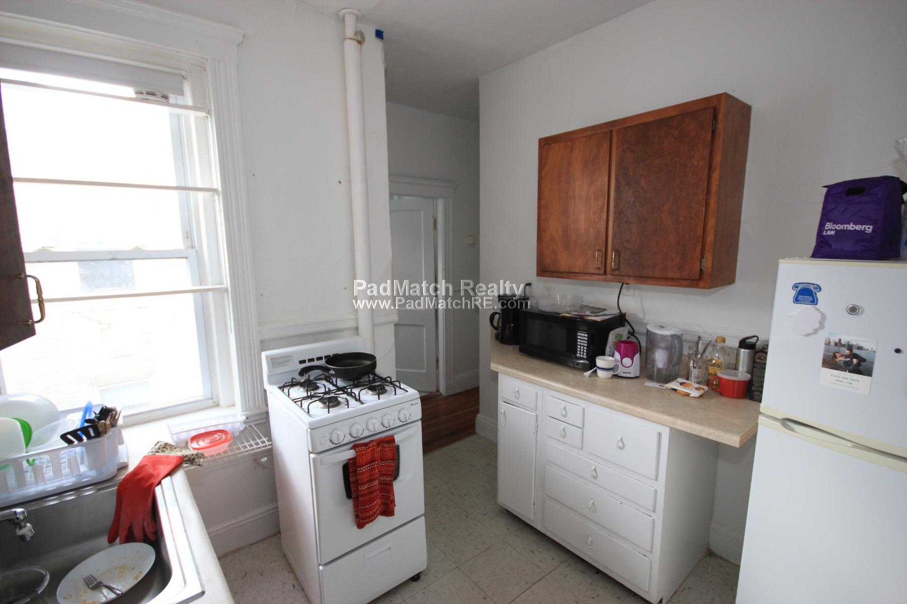 2 bed, 1 bath apartment for rent at 15 Egremont Rd Unit 9, Brighton — photo 3 of 8