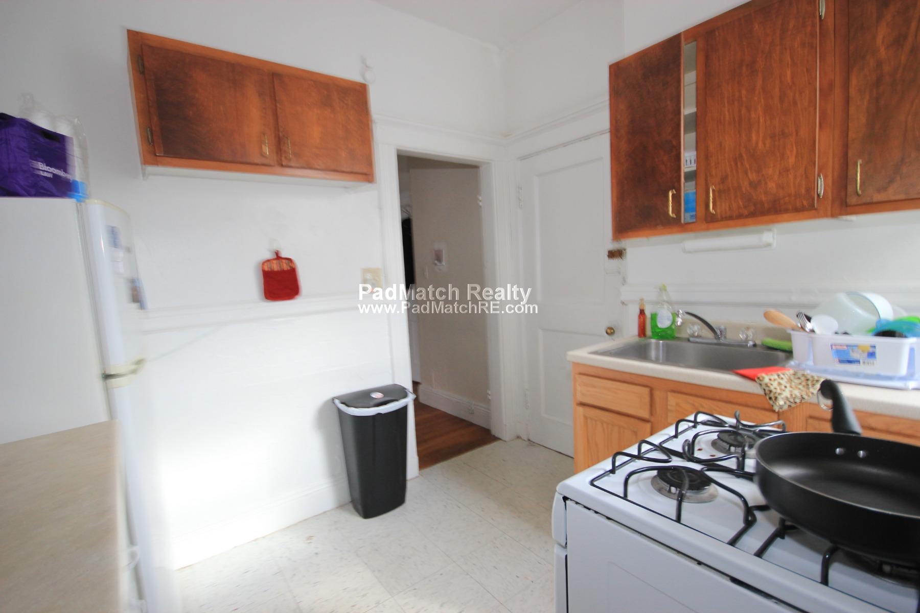 2 bed, 1 bath apartment for rent at 15 Egremont Rd Unit 9, Brighton — photo 4 of 8