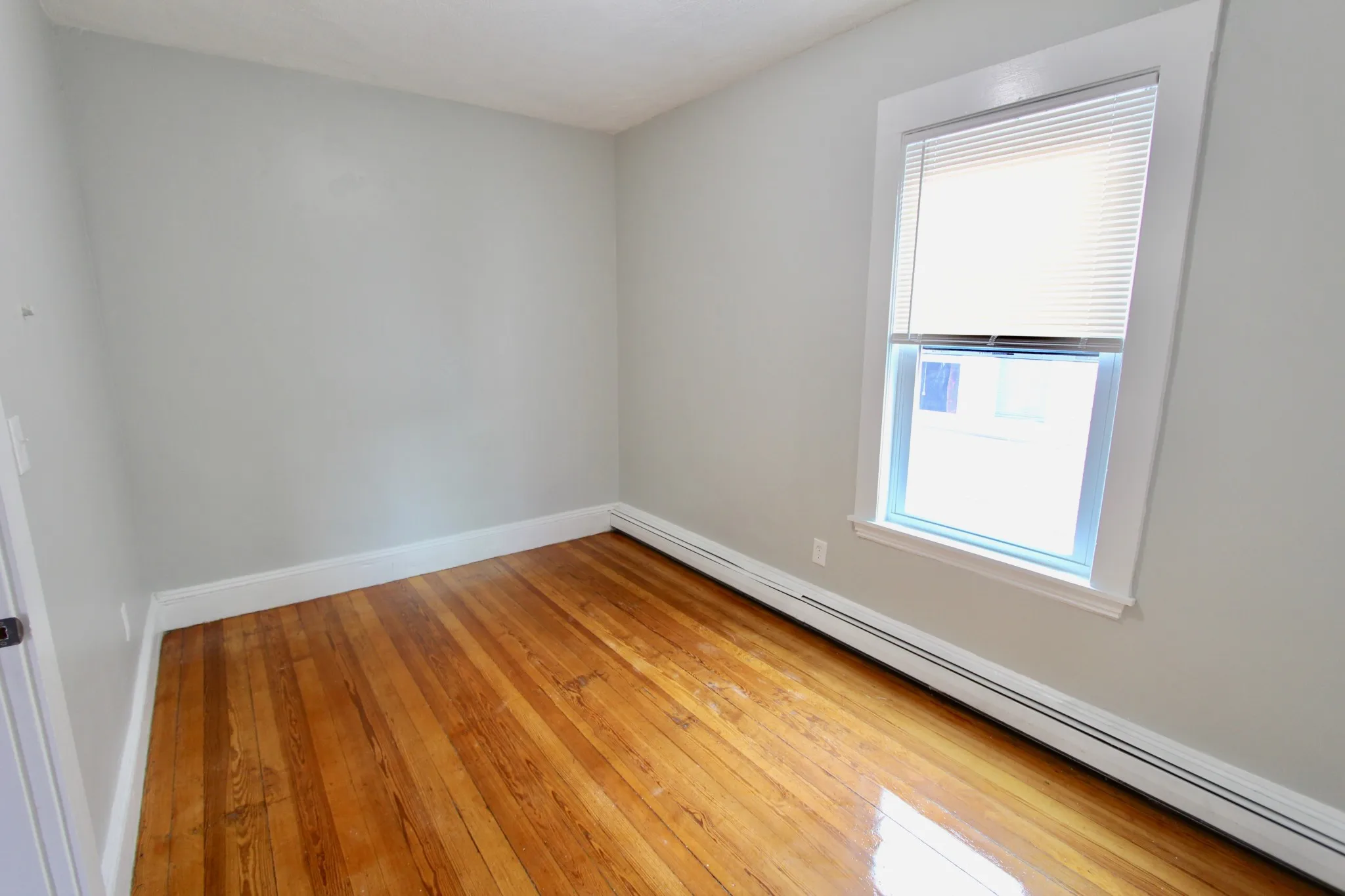 4 bed, 2 bath apartment for rent at 15 Elder St Unit 1, Dorchester — photo 8 of 9