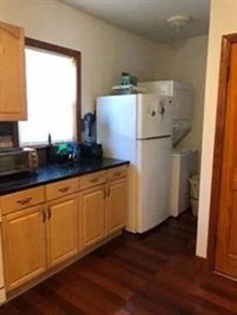 2 bed, 1 bath apartment for rent at 15 Elgin St Unit 2, West Roxbury — photo 5 of 5