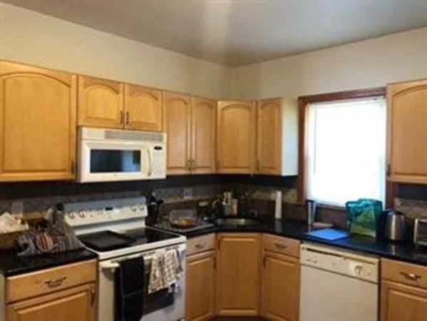 2 bed, 1 bath apartment for rent at 15 Elgin St Unit 2, West Roxbury