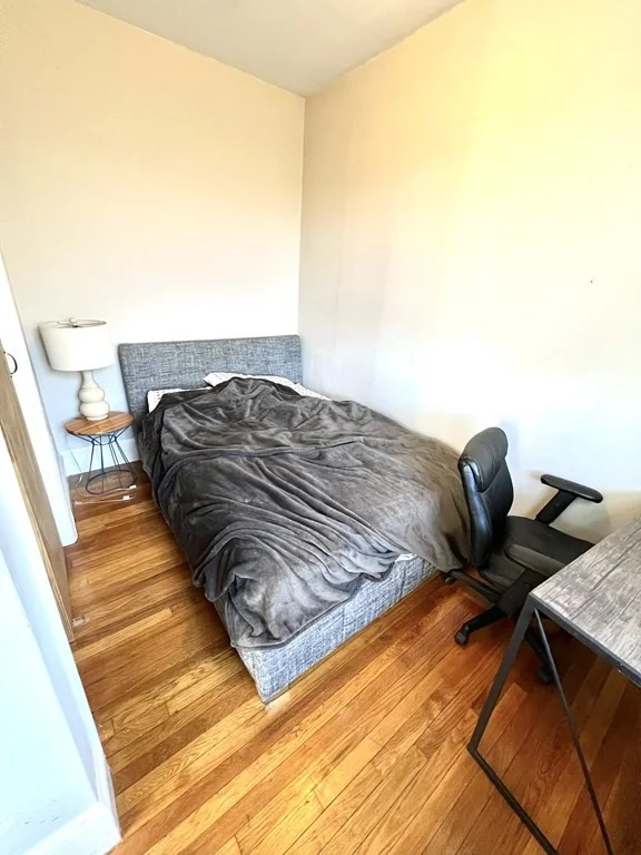 2 bed, 1 bath apartment for rent at 15 Ellery St Unit 12, Harvard Square — photo 4 of 6