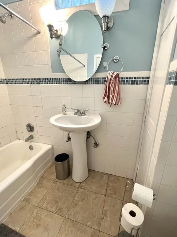 2 bed, 1 bath apartment for rent at 15 Ellery St Unit 12, Harvard Square — photo 5 of 6