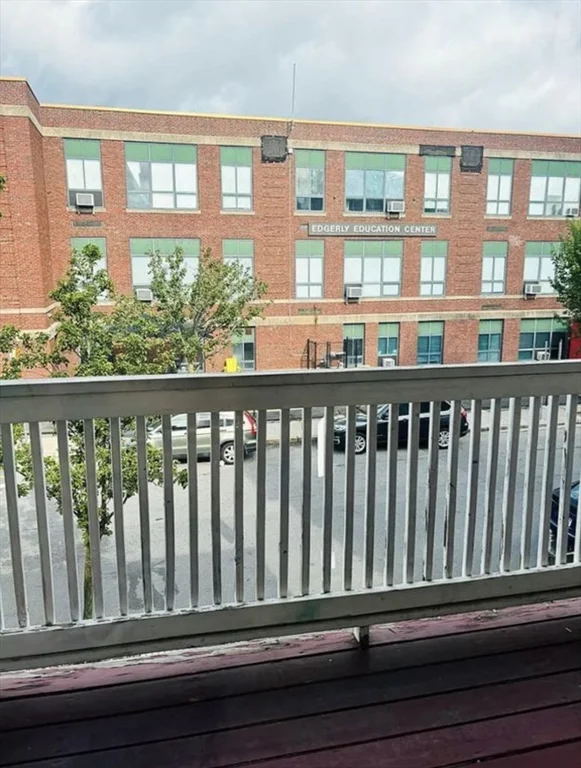 3 bed, 1 bath apartment for rent at 15 Ellsworth St Unit 2, East Somerville — photo 14 of 16