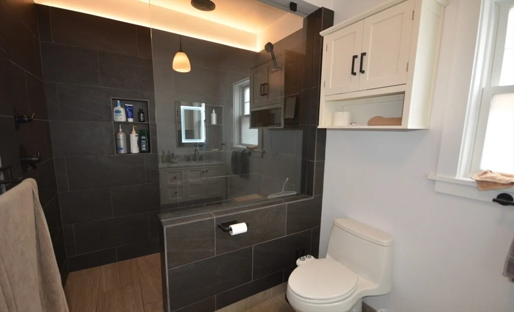 3 bed, 2 bath apartment for rent at 15 Elmira St Unit 1, Brighton — photo 8 of 34