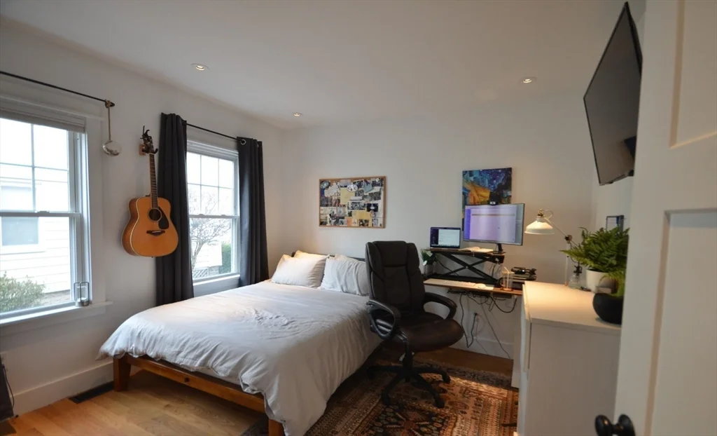 3 bed, 2 bath apartment for rent at 15 Elmira St Unit 1, Brighton — photo 10 of 34