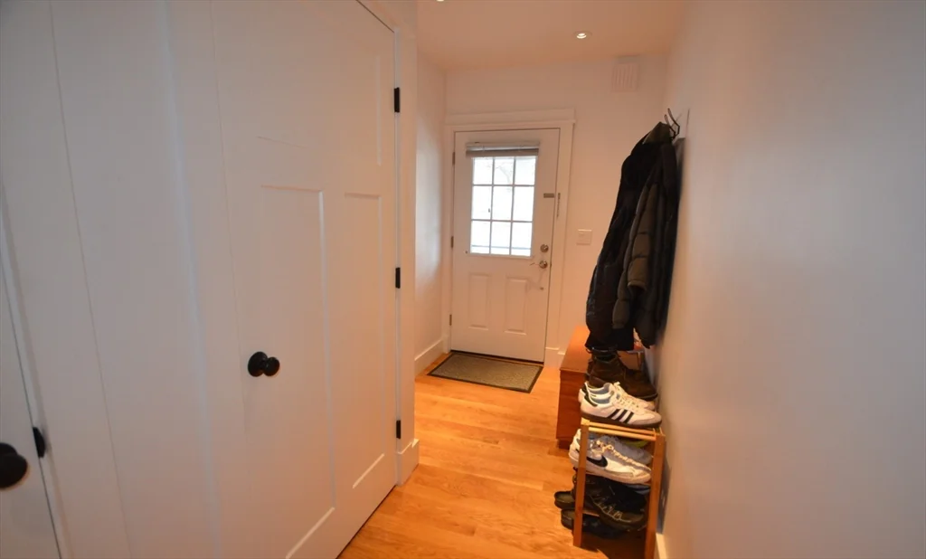 3 bed, 2 bath apartment for rent at 15 Elmira St Unit 1, Brighton — photo 33 of 34