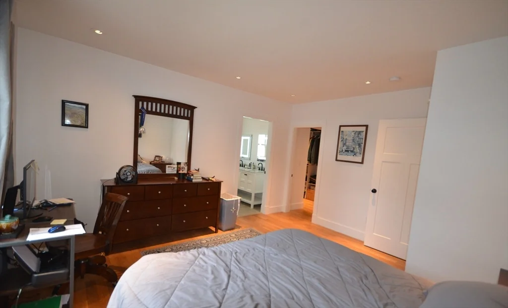 3 bed, 2 bath apartment for rent at 15 Elmira St Unit 1, Brighton — photo 3 of 34