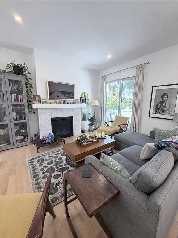 4 bed, 3 bath apartment for rent at 15 Emaerald St Unit 1, Nonantum — photo 5 of 13