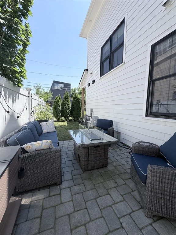 4 bed, 3 bath apartment for rent at 15 Emaerald St Unit 1, Nonantum — photo 8 of 13