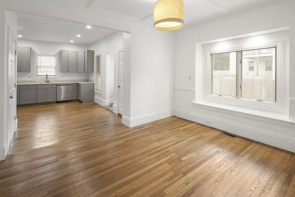 3 bed, 1 bath apartment for rent at 15 Emerson St Unit 0, Wakefield — photo 4 of 20