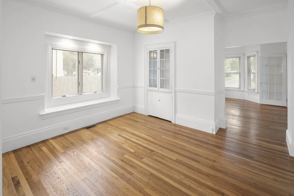 3 bed, 1 bath apartment for rent at 15 Emerson St Unit 0, Wakefield — photo 5 of 20