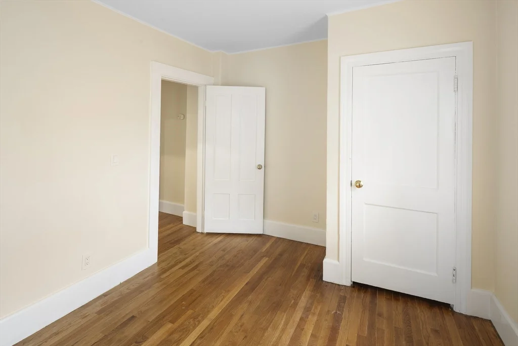 3 bed, 1 bath apartment for rent at 15 Emerson St Unit 0, Wakefield — photo 10 of 20