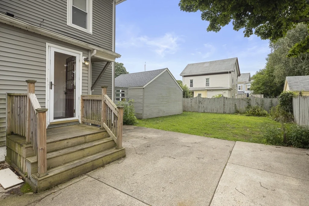 3 bed, 1 bath apartment for rent at 15 Emerson St Unit 0, Wakefield — photo 18 of 20