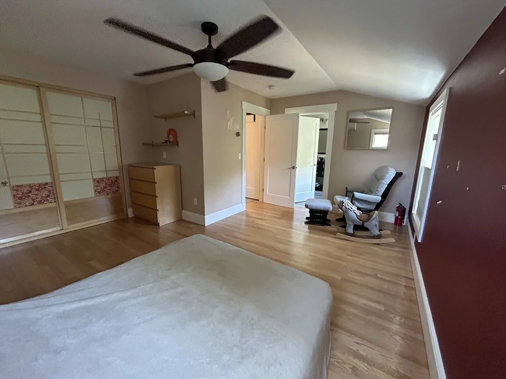 4 bed, 3 bath apartment for rent at 15 Englewood Rd Unit 0, Winchester — photo 15 of 32