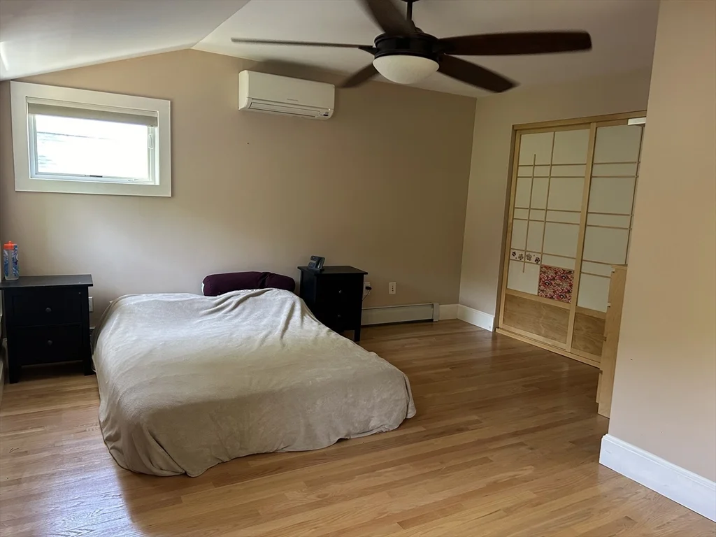 4 bed, 3 bath apartment for rent at 15 Englewood Rd Unit 0, Winchester — photo 14 of 32