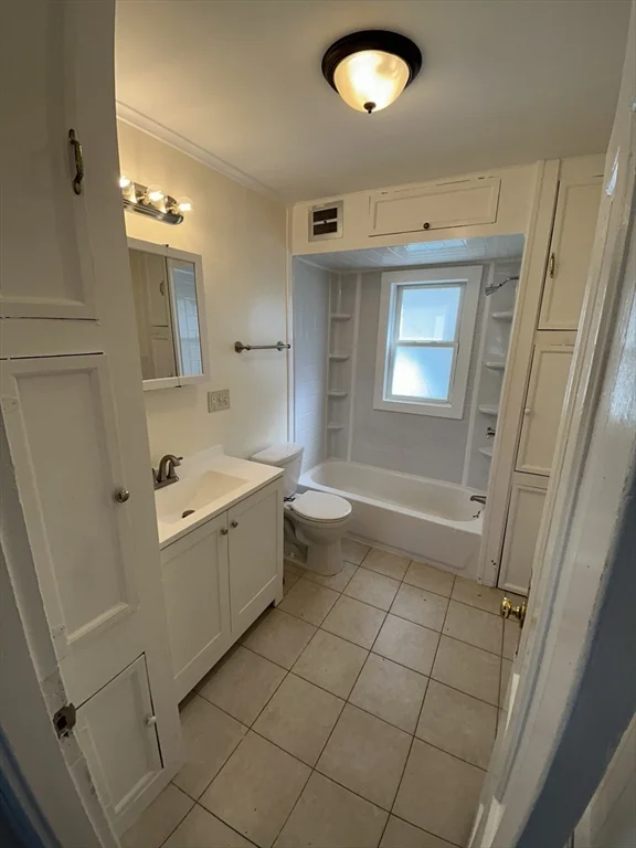 2 bed, 1 bath apartment for rent at 15 Estabrook Ave Unit 1, Marlborough — photo 7 of 17