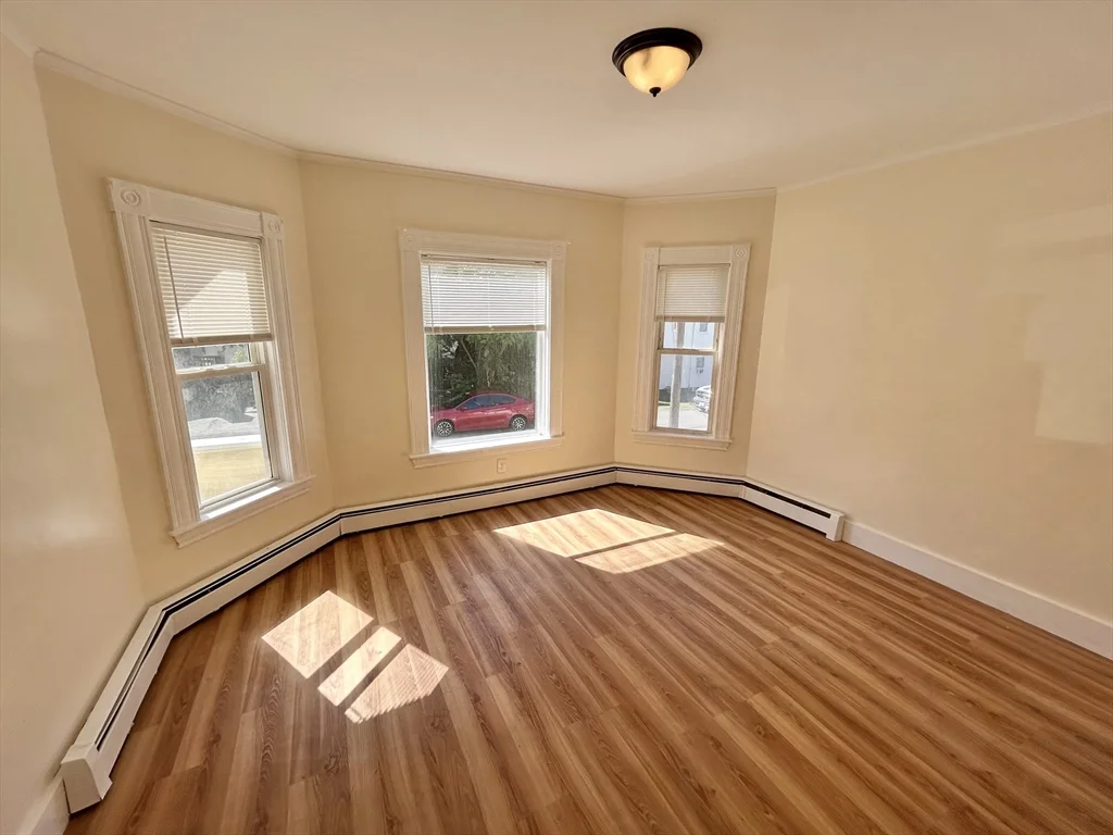 2 bed, 1 bath apartment for rent at 15 Estabrook Ave Unit 1, Marlborough — photo 11 of 17