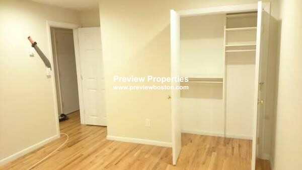 2 bed, 1 bath apartment for rent at 15 Euston Rd Unit 10P, Brighton — photo 3 of 15