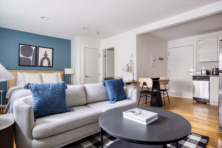 Studio bed, 1 bath apartment for rent at 15 Euston Rd Unit 11, Brighton — photo 1 of 34