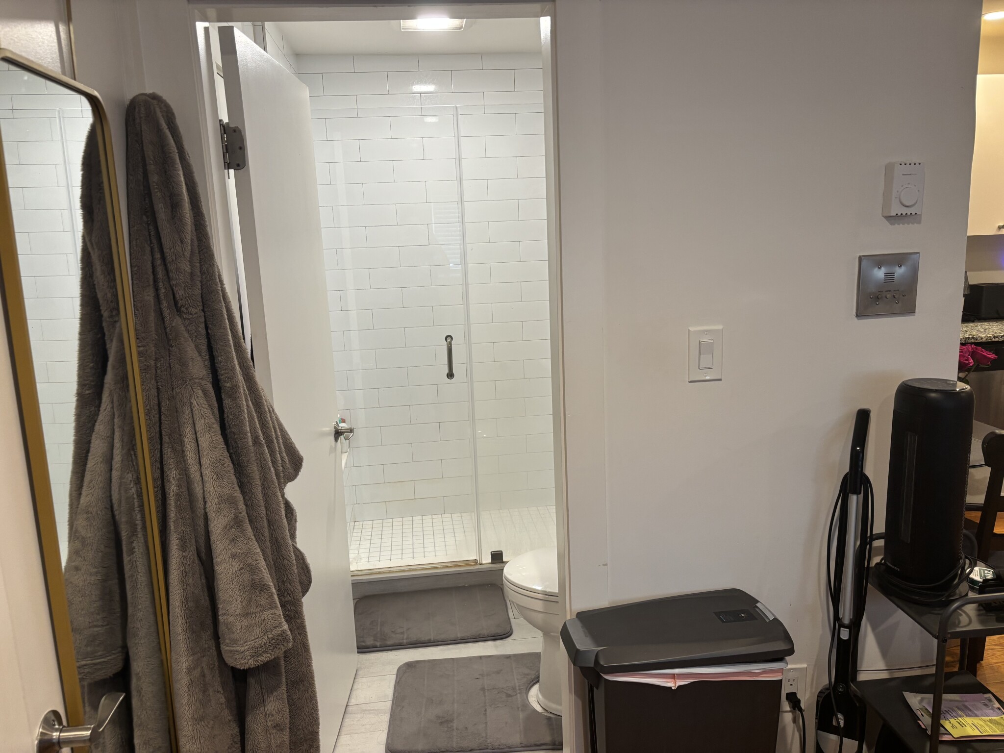 Studio bed, 1 bath apartment for rent at 15 Euston Rd Unit 11, Brighton — photo 16 of 34
