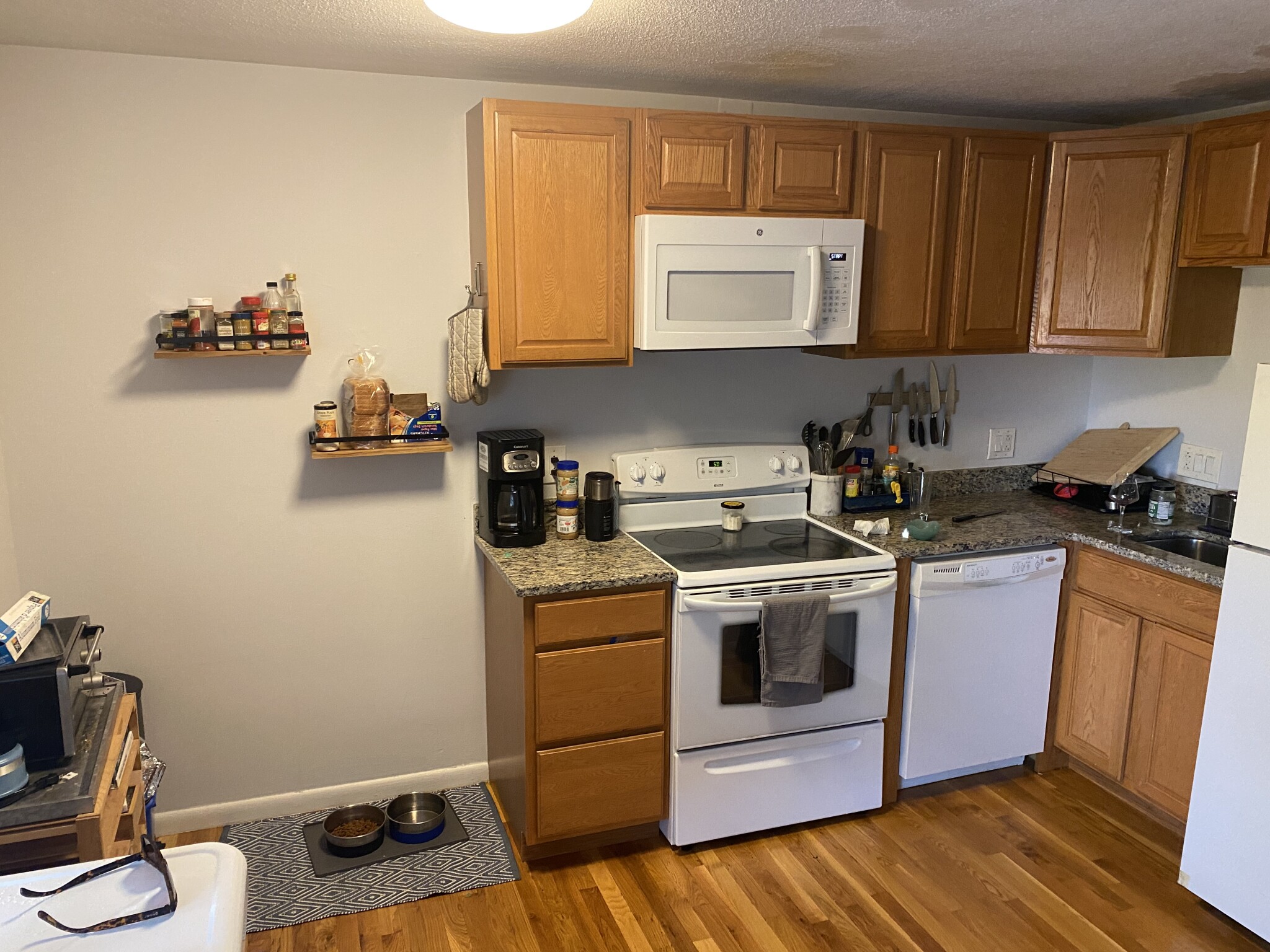 1 bed, 1 bath apartment for rent at 15 Euston Rd Unit 12, Brighton — photo 2 of 5