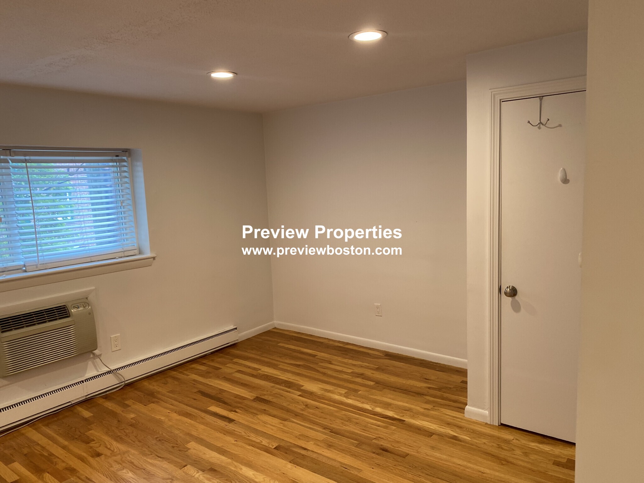 Studio bed, 1 bath apartment for rent at 15 Euston Rd Unit 17P, Brighton — photo 11 of 22