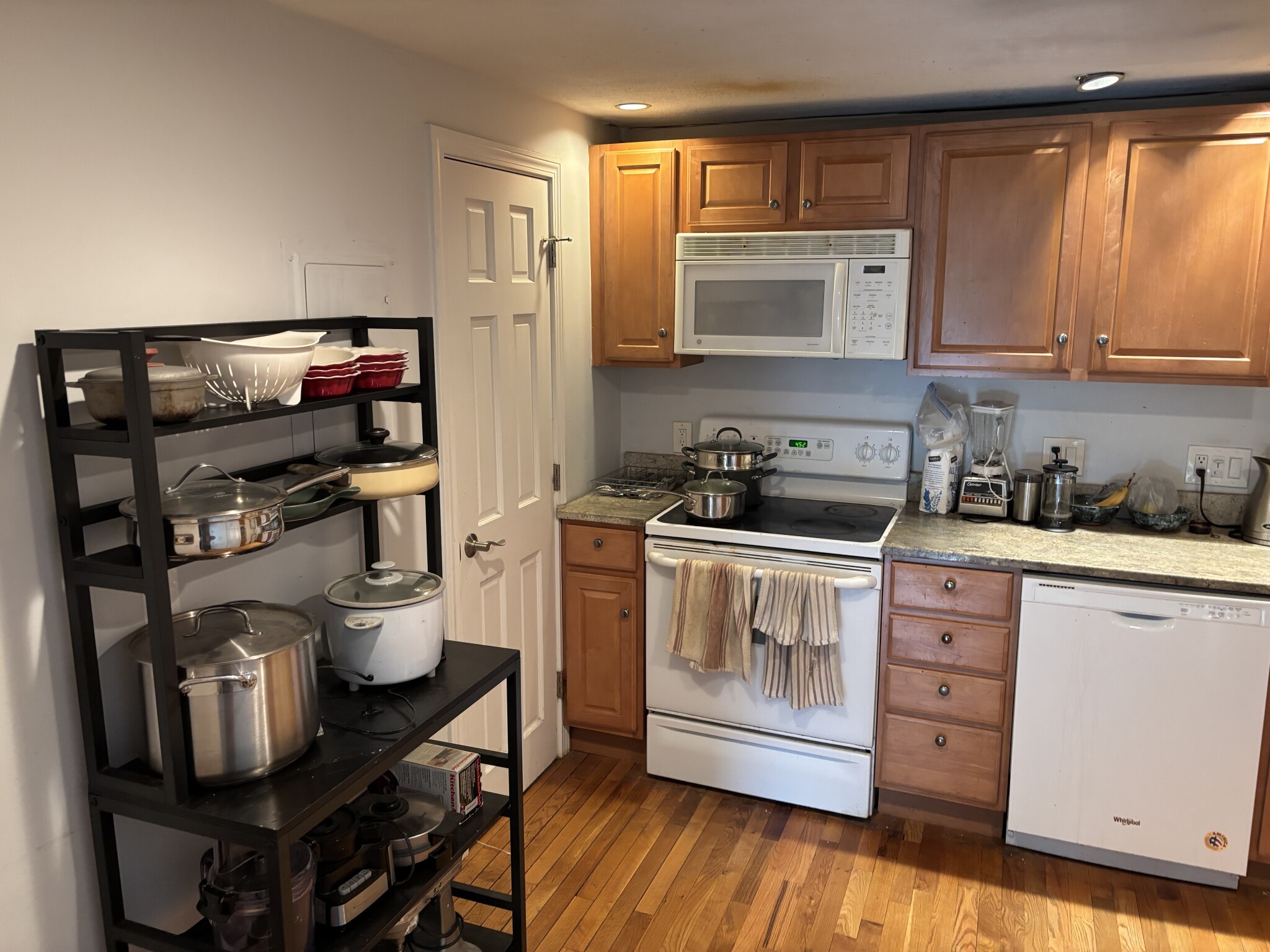 2 bed, 1 bath apartment for rent at 15 Euston Rd Unit 19M, Brighton — photo 9 of 25