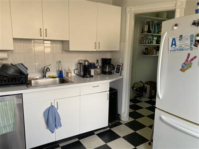 3.5 bed, 1 bath apartment for rent at 15 Farragut Ave Unit 2A, West Somerville — photo 5 of 21