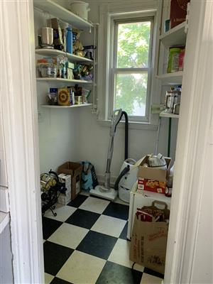 3.5 bed, 1 bath apartment for rent at 15 Farragut Ave Unit 2A, West Somerville — photo 6 of 21