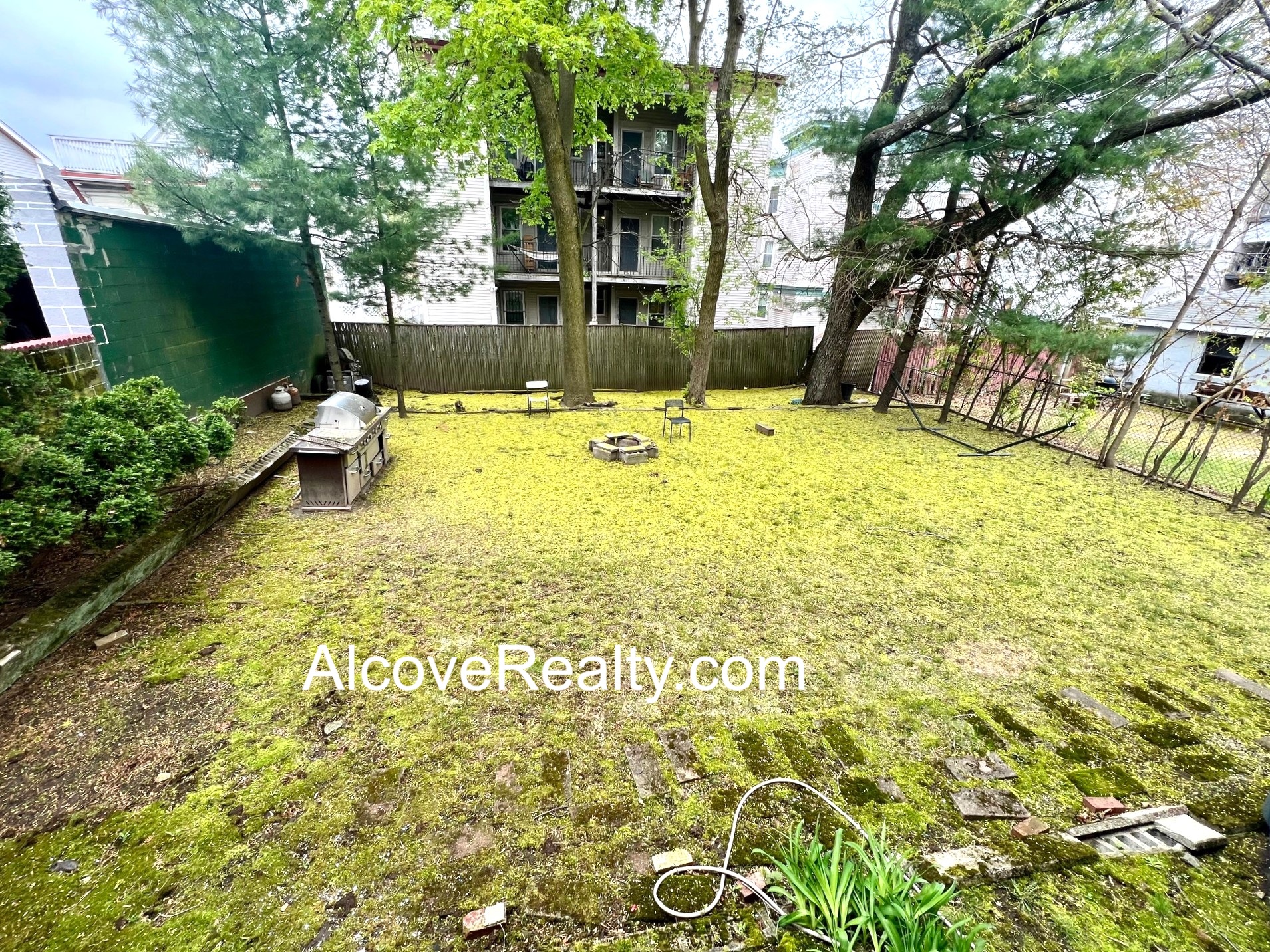 3 bed, 1 bath apartment for rent at 15 Farragut Ave Unit 3, West Somerville — photo 20 of 21