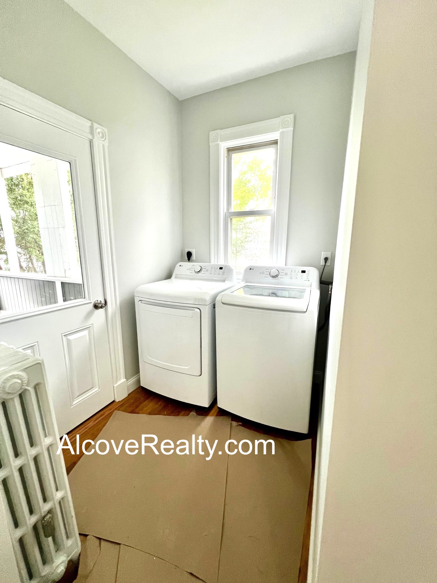 3 bed, 1 bath apartment for rent at 15 Farragut Ave Unit 3, West Somerville — photo 16 of 21