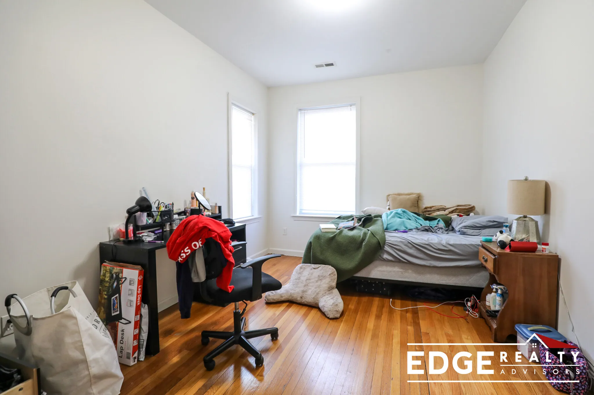 4 bed, 2 bath apartment for rent at 15 Farrington Ave Unit 2, Allston — photo 7 of 11